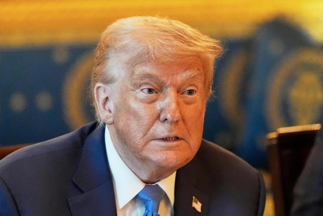 TT Trump tái xét chính sách thuế quan