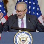 Nhà Trắng phản pháo Dân biểu Schumer