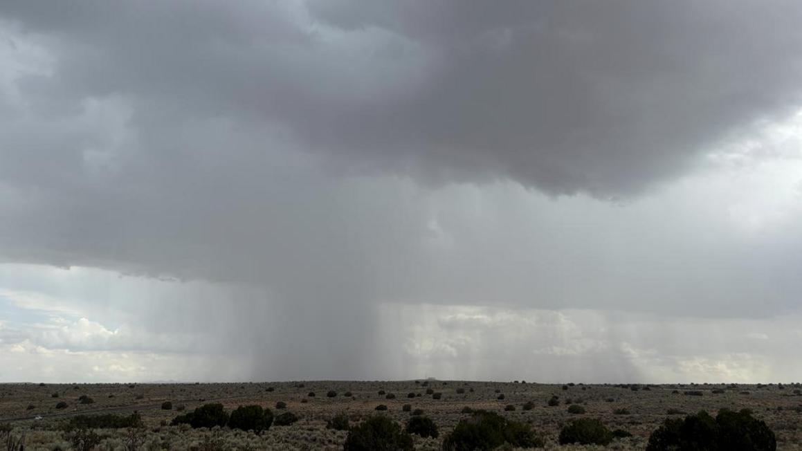 Làng ở New Mexico bị lũ quét, cuốn trôi nhà