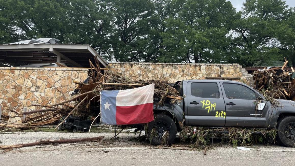 Texas: Hướng dẫn giúp đỡ người dân vùng lũ lụt