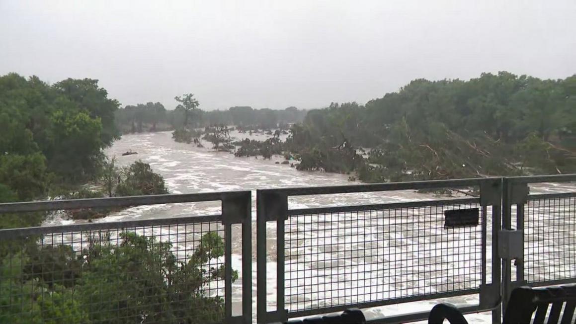 Lũ lụt kinh hoàng tại Texas, nhiều người thiệt mạng