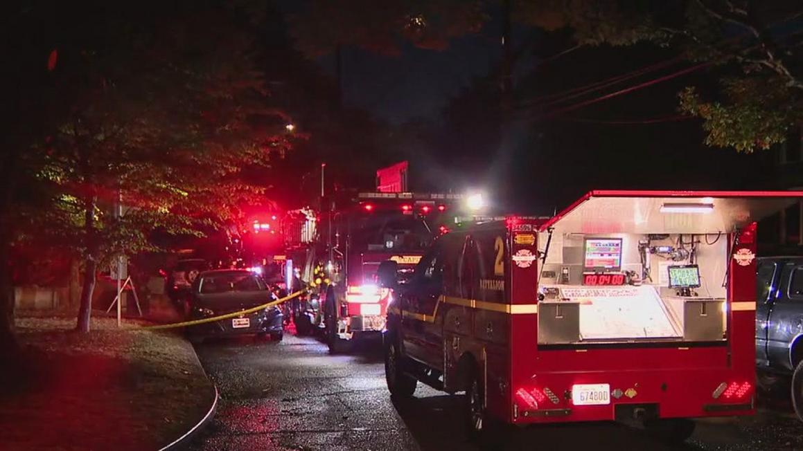 fire spreads to multiple homes in central district seattle
