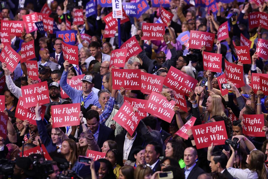 DNC tố Trump ‘giết giấc mơ Mỹ’ bằng tăng giá