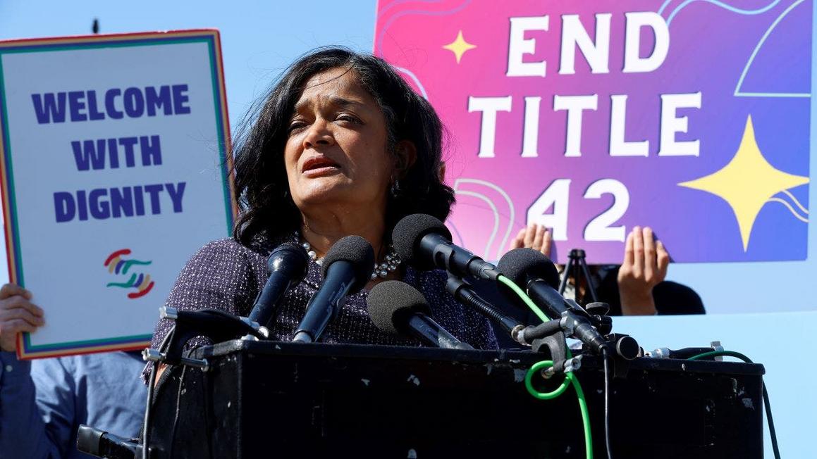 Dân biểu Jayapal: Cản trở ICE là ‘truyền cảm hứng’