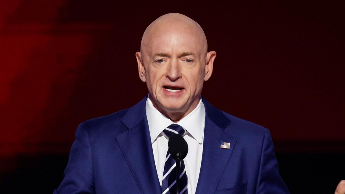 mark kelly dnc 2024