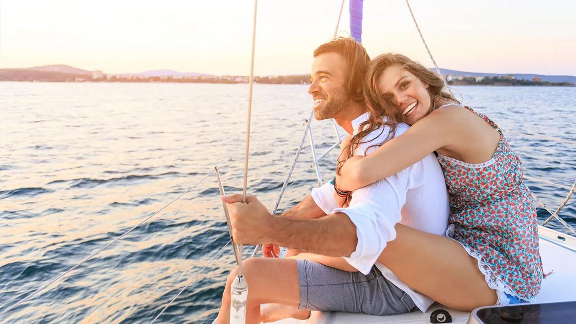 Xu hướng Mới: Cha Mẹ Tham Gia Tuần Trăng Mật Của Các Cặp Đôi Mới Cưới