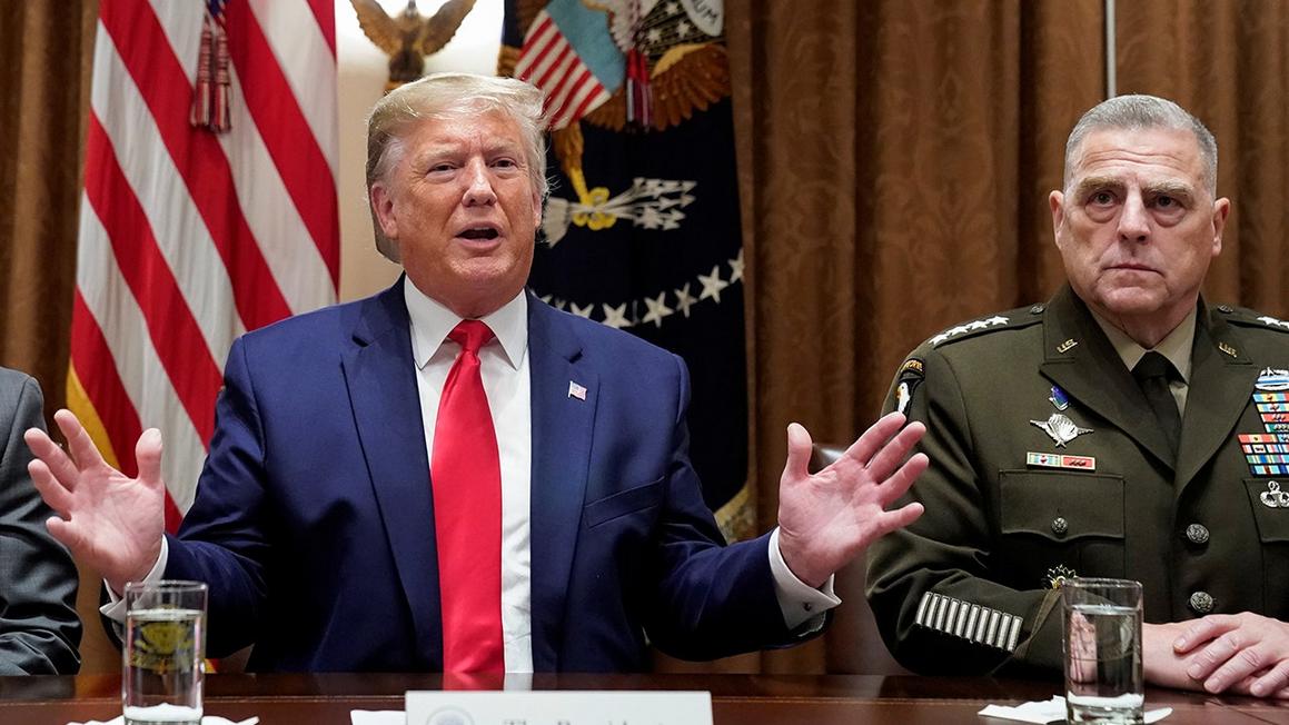 TT Trump ‘biết ngay’ tướng Milley là ‘người ngốc’