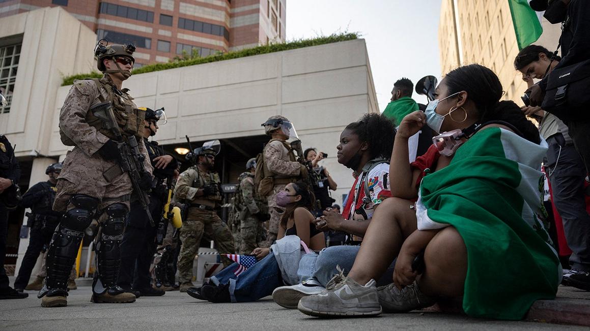 national guard and protester la