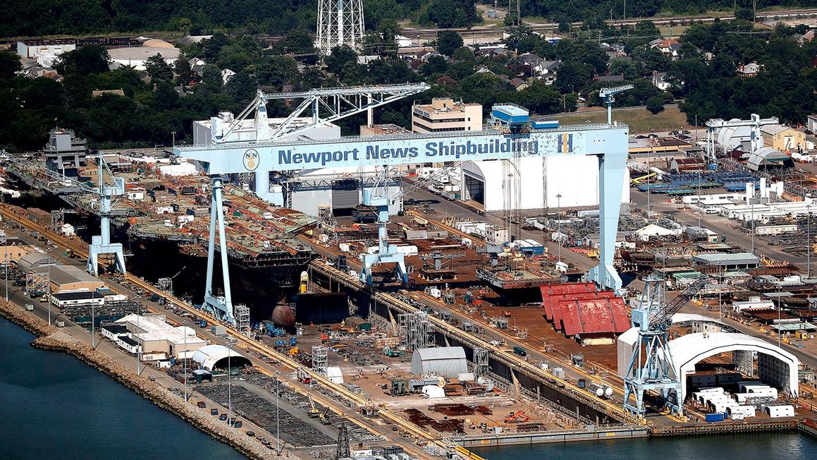 Hạm đội tàu sân bay Hải quân Hoa Kỳ giảm quân số đến 2027