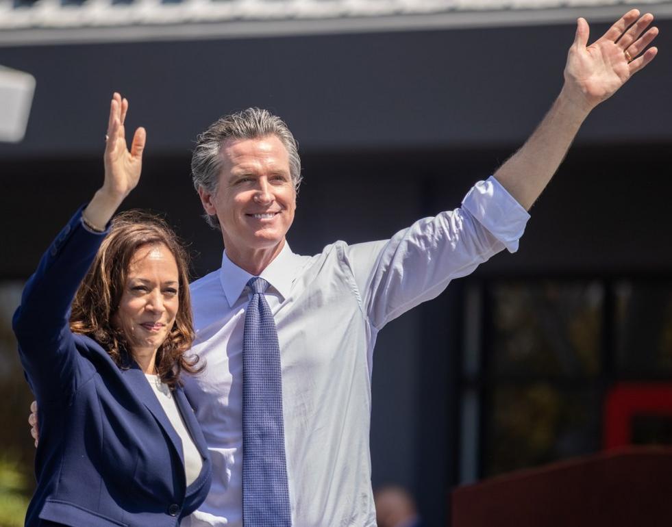 Harris và Newsom: Hai con đường khác biệt trong cuộc đua gay cấn của Đảng Dân chủ