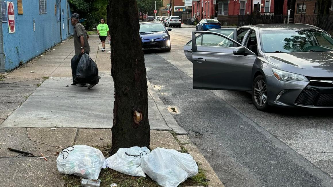Công nhân thành phố Philadelphia đình công: Ảnh hưởng đến việc thu gom rác, mở cửa hồ bơi và hơn thế nữa