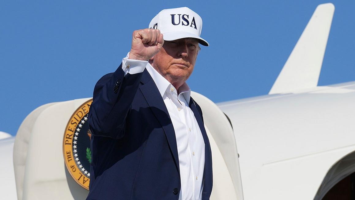 trump first pump air force one