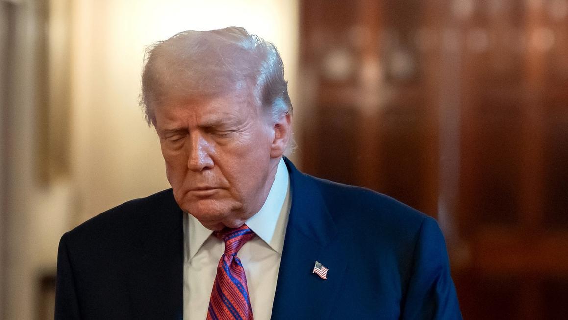 trump hallway ap jt