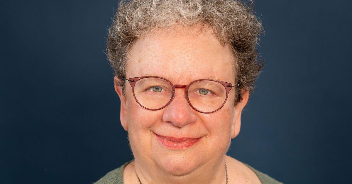 Seattle Times đề cử Janis White vào Hội Đồng Giáo Dục