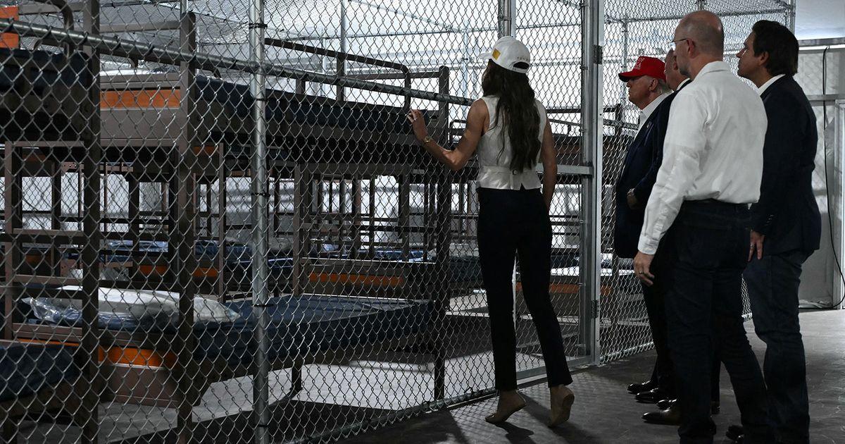 Trump thăm ‘Ngục Cá Sấu’: Bi kịch chính sách di trú
