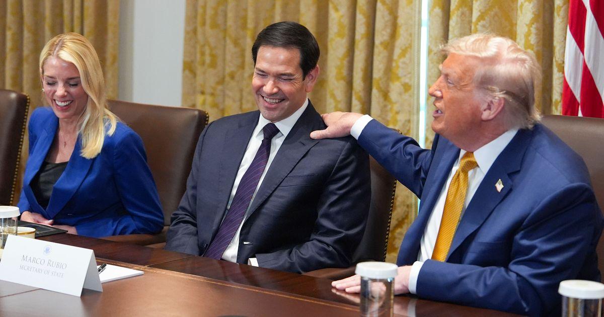 TT Trump so sánh các Tổng Thống tiền nhiệm