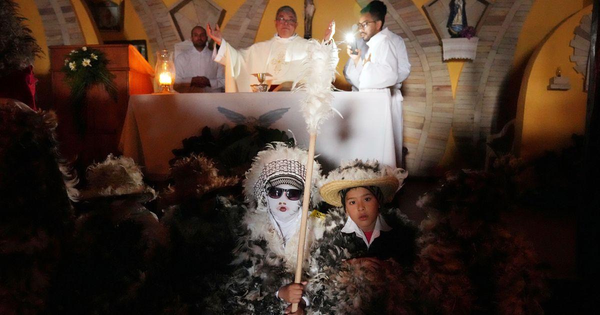 urnpublicidap.org1d8753a2b1eb33bcc45e555e35b73193APTOPIX Paraguay Saint Francisco Solano 99542