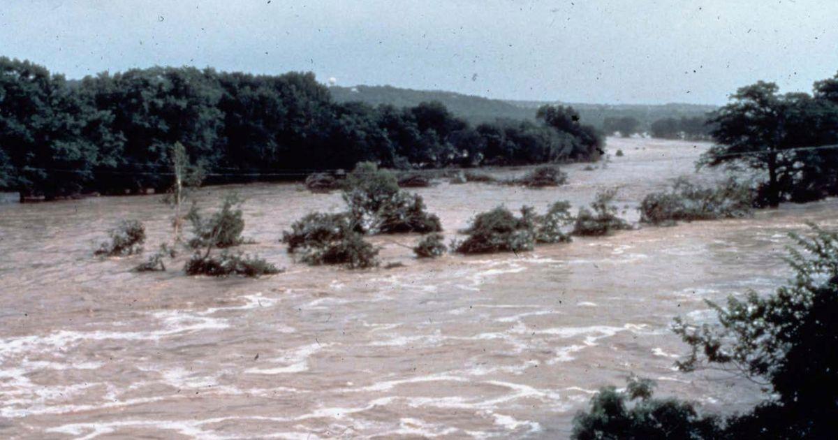 Một trận lũ bi thảm khác tại Texas