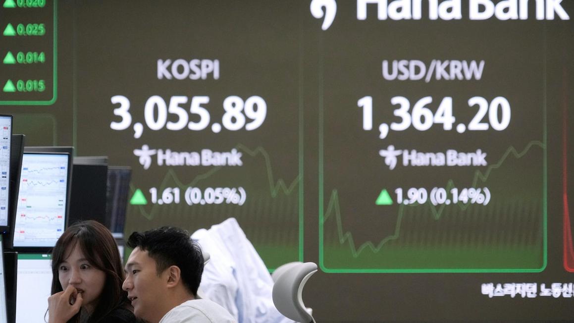 Chứng khoán Á châu lao dốc vì tối hậu thư thuế quan của TT Trump