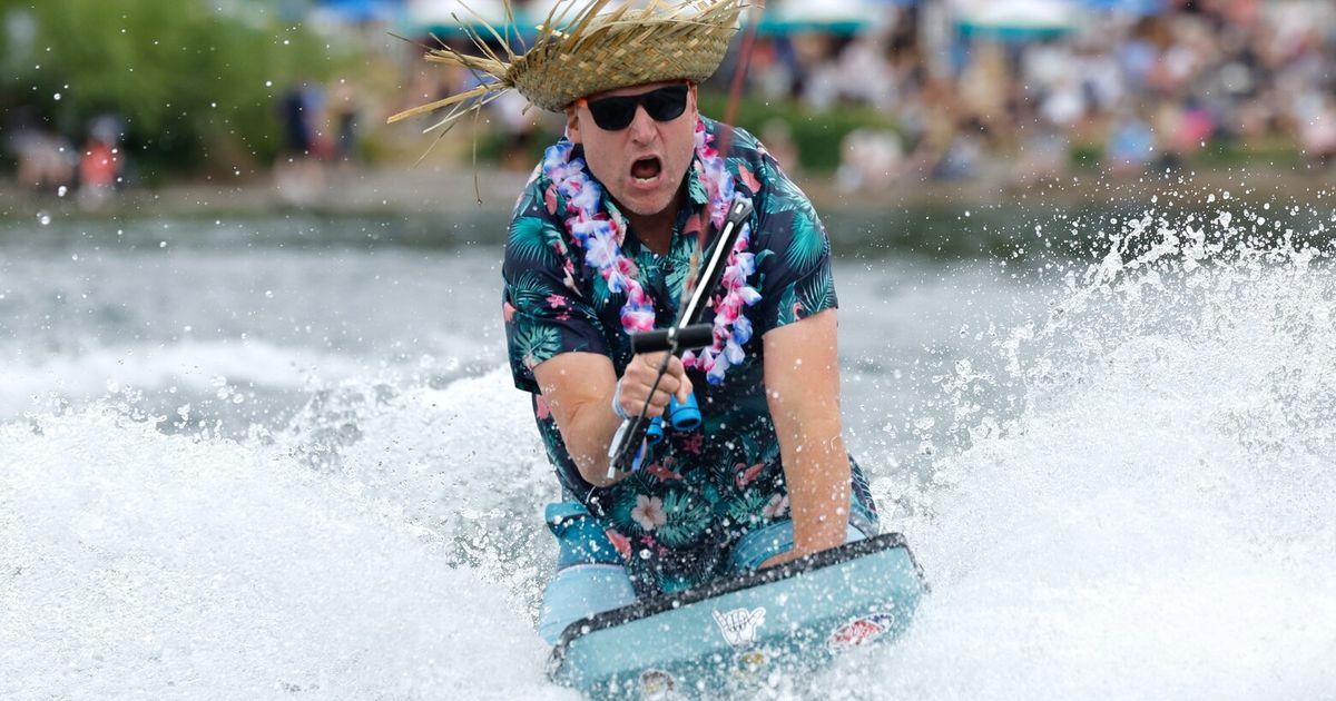 Keg Bia và Vợt Tennis Lướt Sóng Tại Seafair