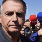 Tòa Tối Cao Brazil ra lệnh quản thúc tại gia cựu Tổng thống Bolsonaro
