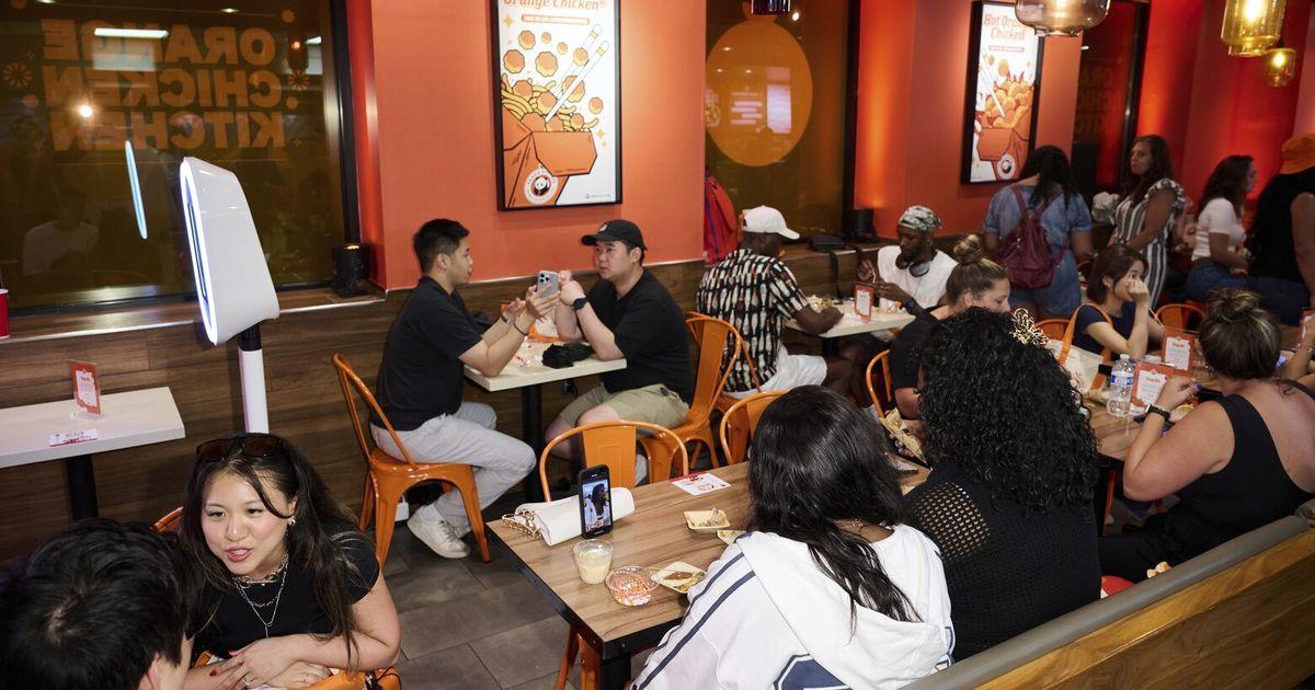 Seattle thử món ăn mới vị Buldak của Panda Express