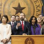 FBI được yêu cầu bắt giữ các Dân biểu Texas