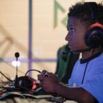 Thanh Thiếu Niên Có Thể Nâng Cao Kỹ Năng Tại Phòng Máy Esports Tiên Tiến Ở West Chester