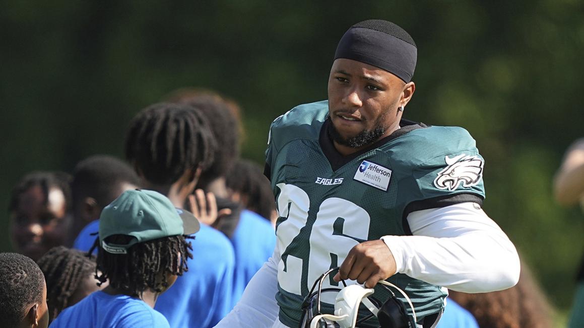 17431482 080425 wpvi saquon barkley 2025 training camp AP img