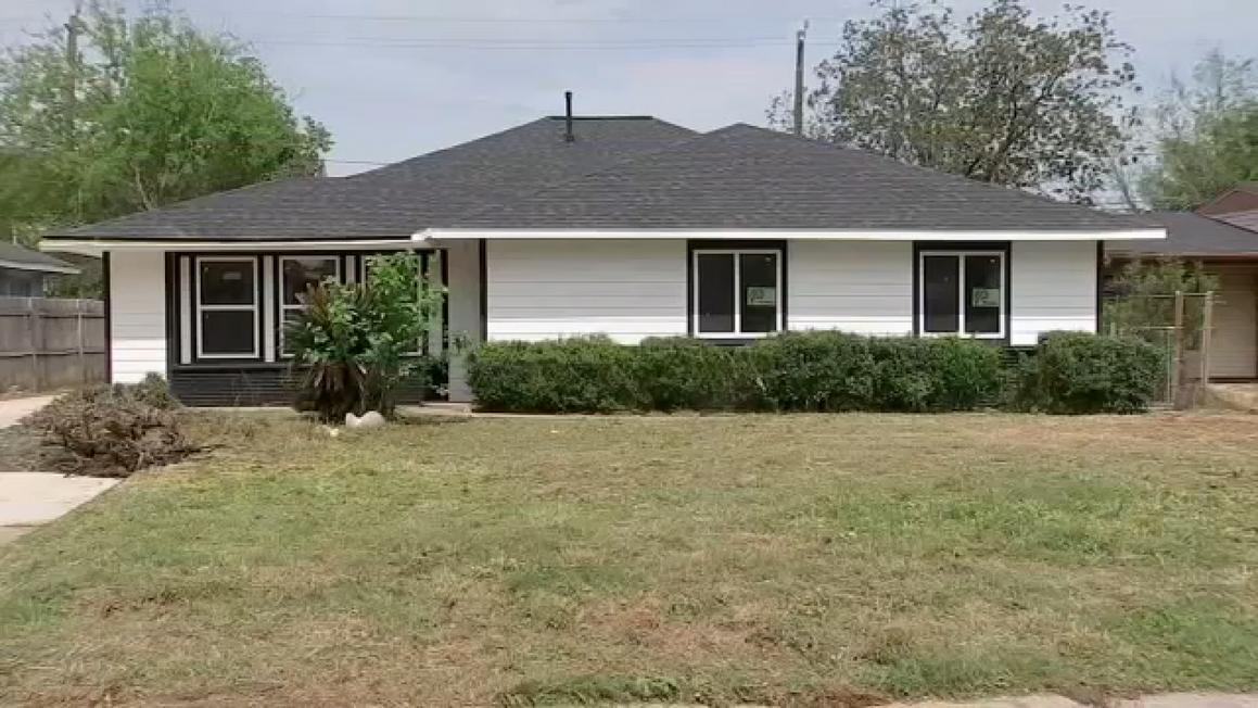 17517632 081225 ktrk house img