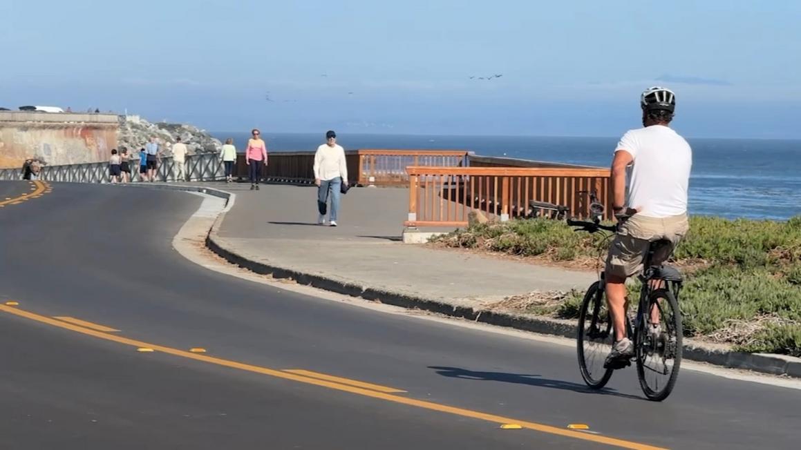 17520262 081225 kgo west cliff drive img