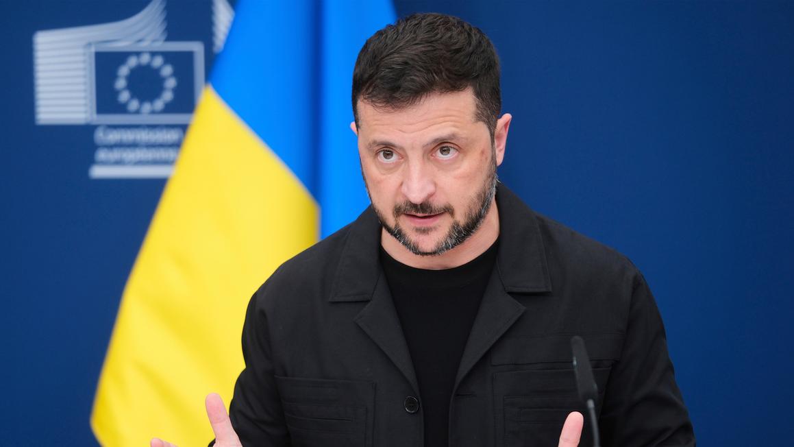 17574778 081825 cc ap zelenskyy img