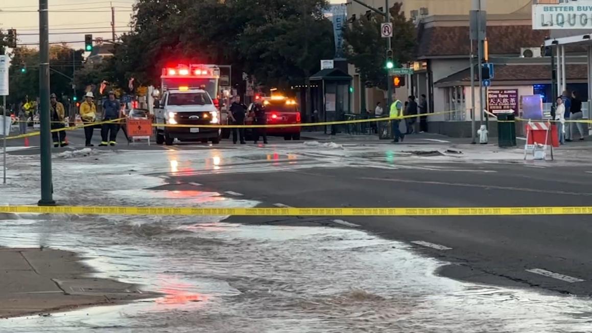 17638779 082425 kgo main break alameda img