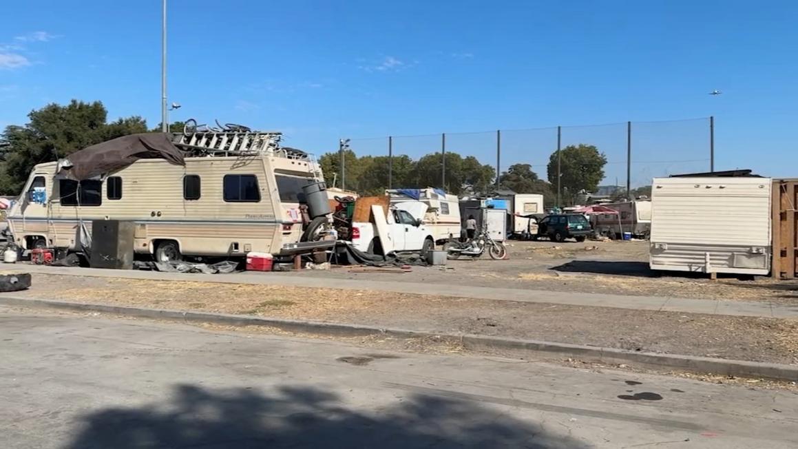 17650007 082525 kgo sj homeless encampment img