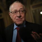 Luật sư Alan Dershowitz đe dọa kiện một quầy hàng ở Martha’s Vineyard vì bị từ chối phục vụ