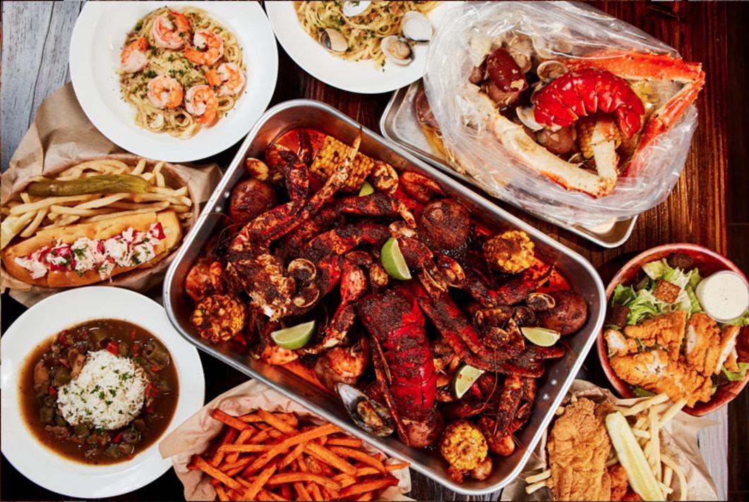 Nhà hàng Supreme Boil phục vụ hải sản và ẩm thực Cajun tại Flower Mound