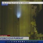 Mô tô phân khối lớn bị truy đuổi ở trung tâm Los Angeles