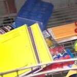 Houston: Mẹo giúp phụ huynh tiết kiệm chi phí mua sắm mùa tựu trường