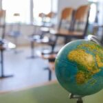 Các luật giáo dục mới tại Texas cần biết: Cấm điện thoại, trưng bày tôn giáo và hơn thế nữa