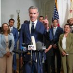 Tại Capitol California, ‘những người bảo vệ dân chủ’ chống lại sự minh bạch