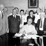 Ngày này năm xưa: Tổng thống Franklin D. Roosevelt ký Đạo luật An sinh Xã hội
