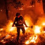 Cháy rừng ở Oregon thiêu rụi 4 nhà, đe dọa hàng ngàn hộ