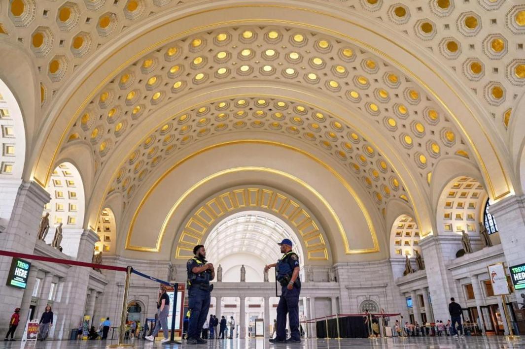 DC Federal Intervention Union Station 09526 1