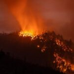 Cháy rừng lan rộng ở Oregon và California, đe dọa nhà cửa và gây sơ tán