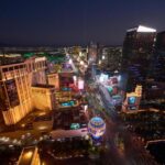 Du lịch Las Vegas sụt giảm. Một số người đổ lỗi thuế quan và chính sách nhập cư của Tổng Thống Trump.