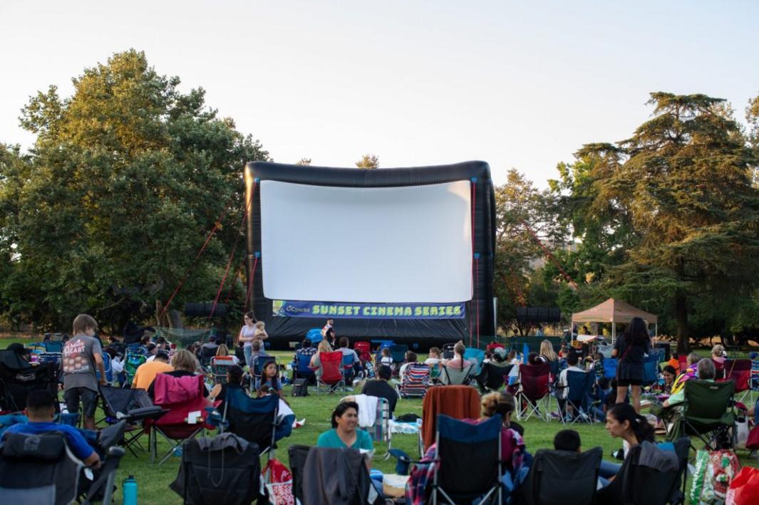 OCR L SUNSETCINEMA 0408 01