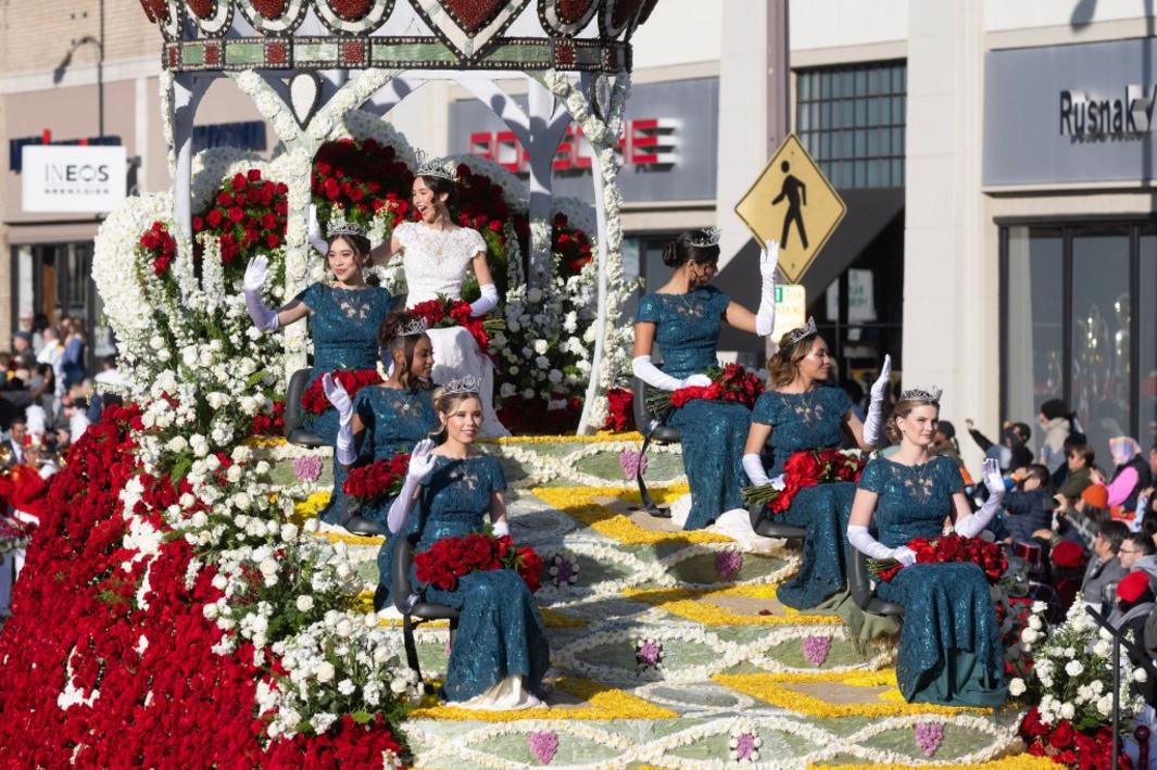 PAS L 2025 ROSE PARADE 0102 DK 23