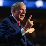 Thống đốc Texas Greg Abbott đe dọa tái phân chia khu vực bầu cử nếu Dân chủ không quay về