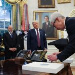 Trump ‘mạ vàng’ Tòa Bạch Ốc theo phong cách cá nhân?