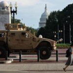 French: Trump triển khai quân đội vào các thành phố Mỹ và cuộc chiến văn hóa
